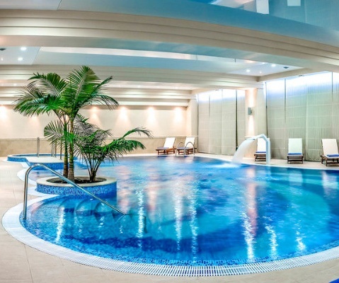 小型恒溫游泳池造價