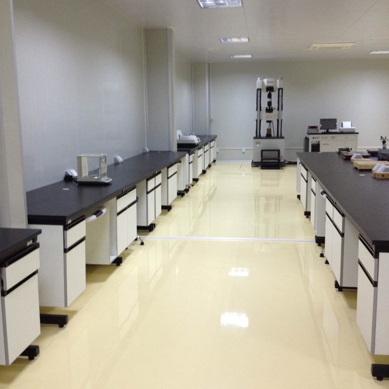 恒溫恒濕實(shí)驗(yàn)室完工